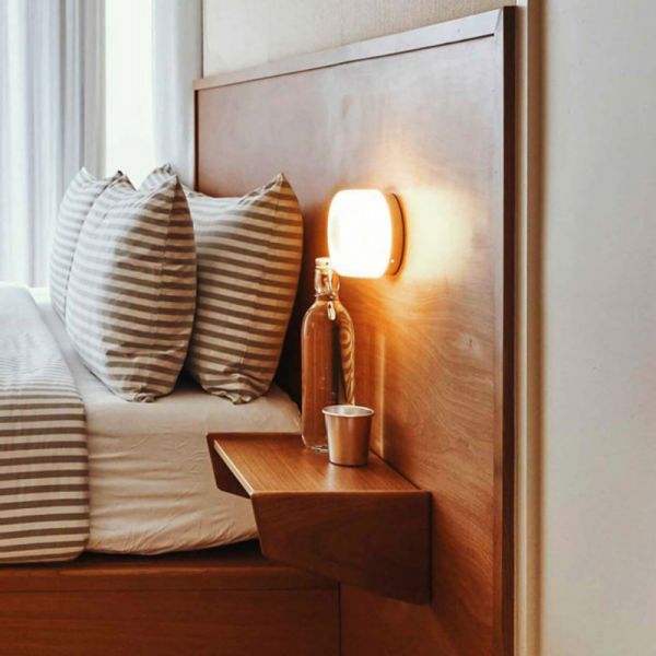 Omi • Wall Lamp