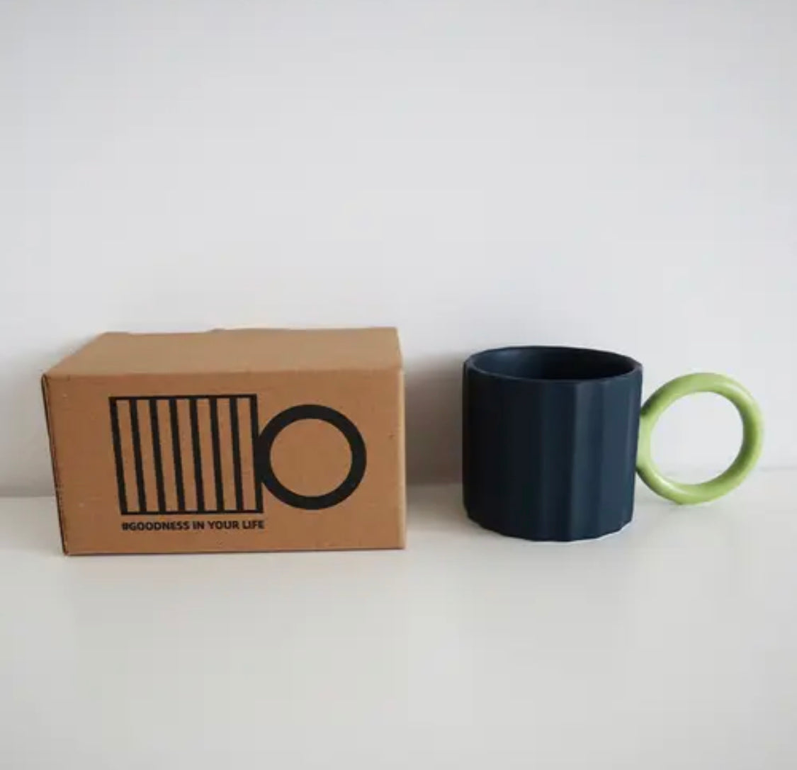 Oval • Mug