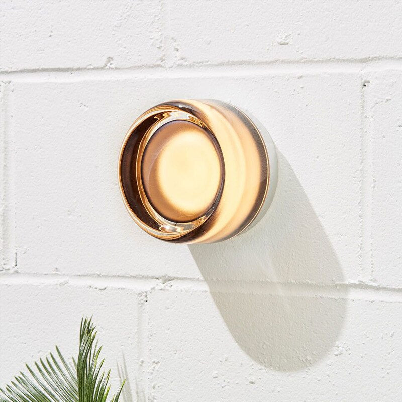 Omi • Wall Lamp