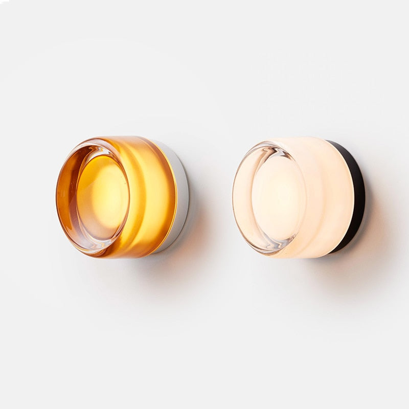 Omi • Wall Lamp