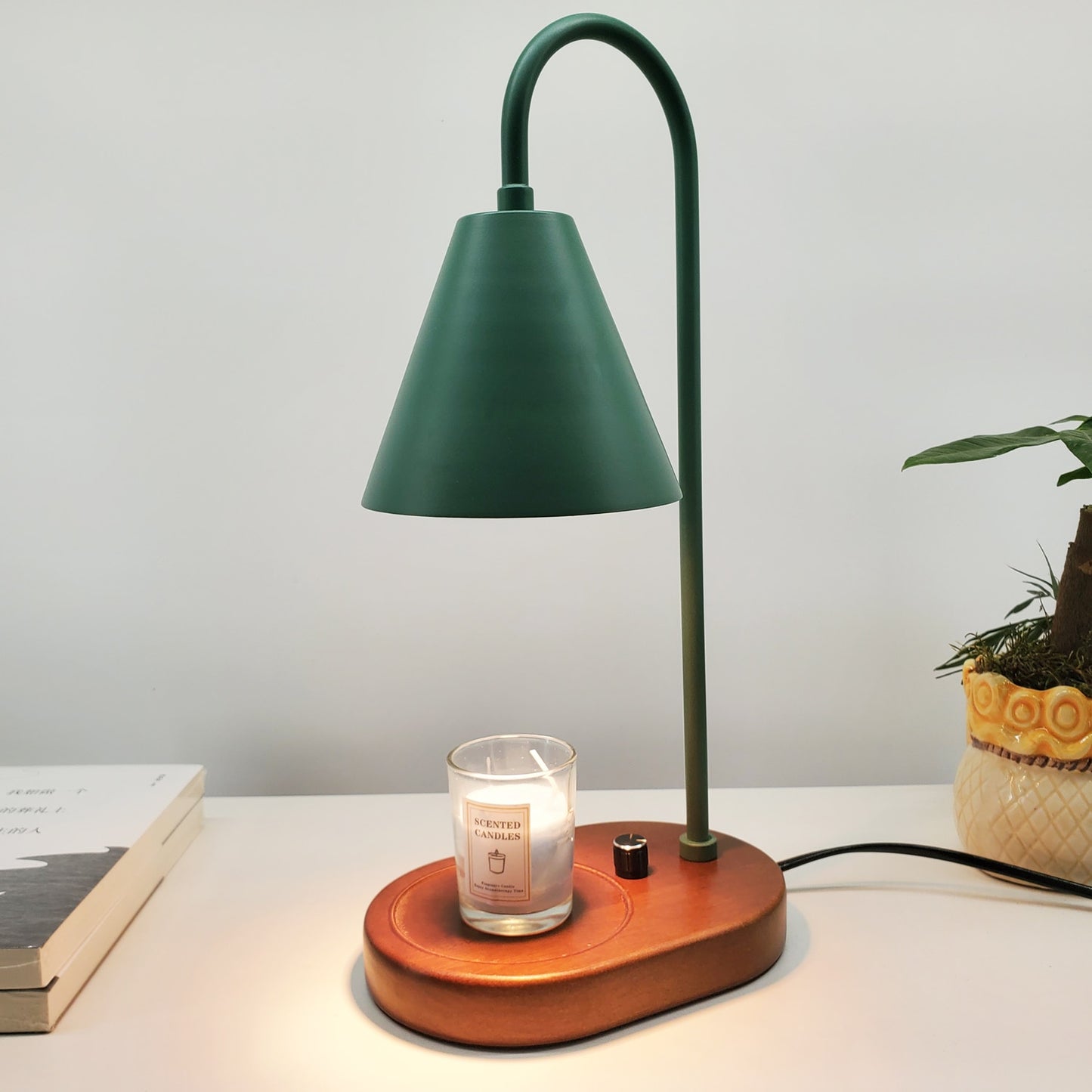Hooked •Electrical Candle Warmer