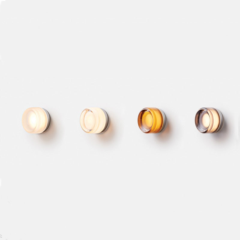 Omi • Wall Lamp